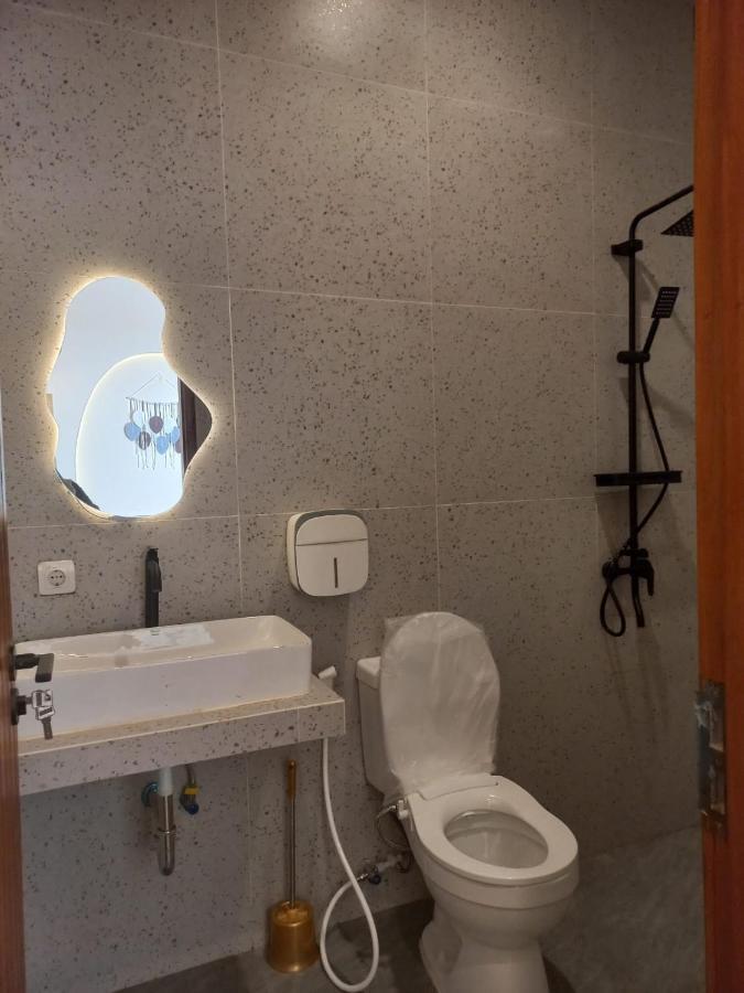 Azalea Room By The Anp Villas Cikundul المظهر الخارجي الصورة